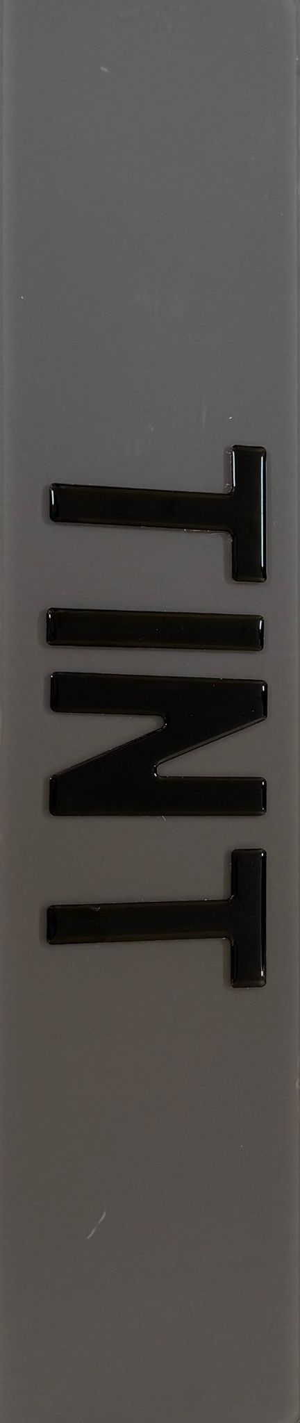 TINTED SHOW PLATES